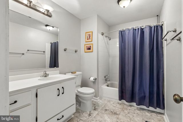 11399 BANTRY TER, Fairfax, VA 22030