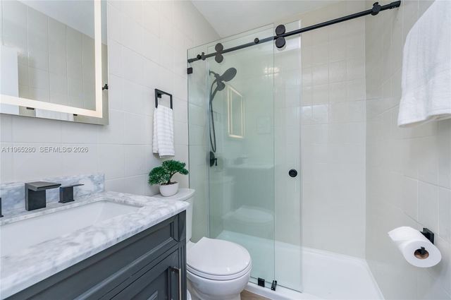 3321 NW 19th Ter A, Miami, FL 33125