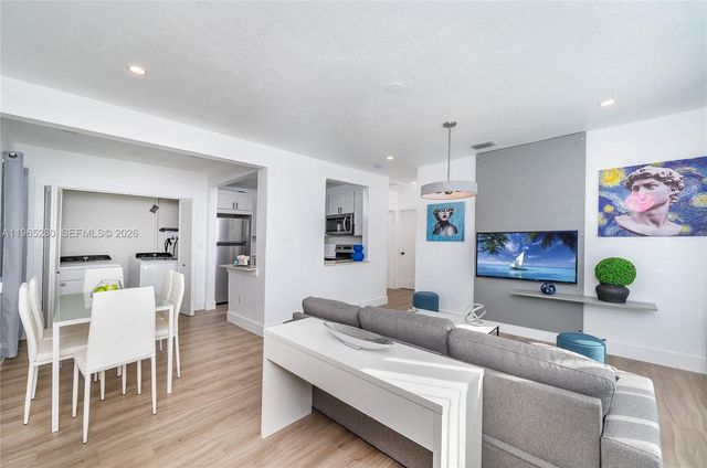 3321 NW 19th Ter A, Miami, FL 33125