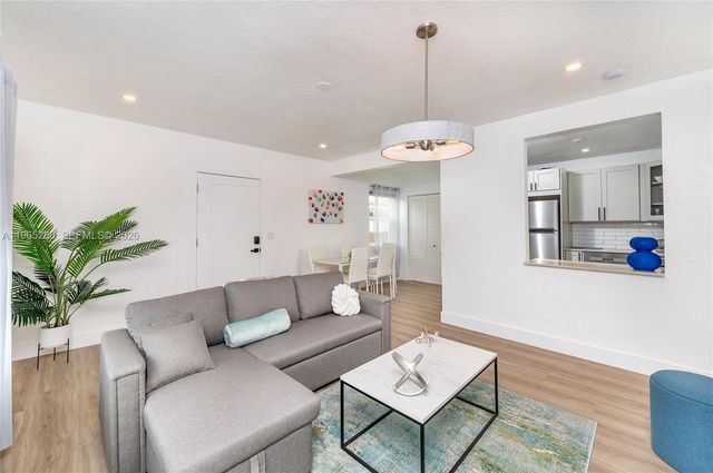 3321 NW 19th Ter A, Miami, FL 33125