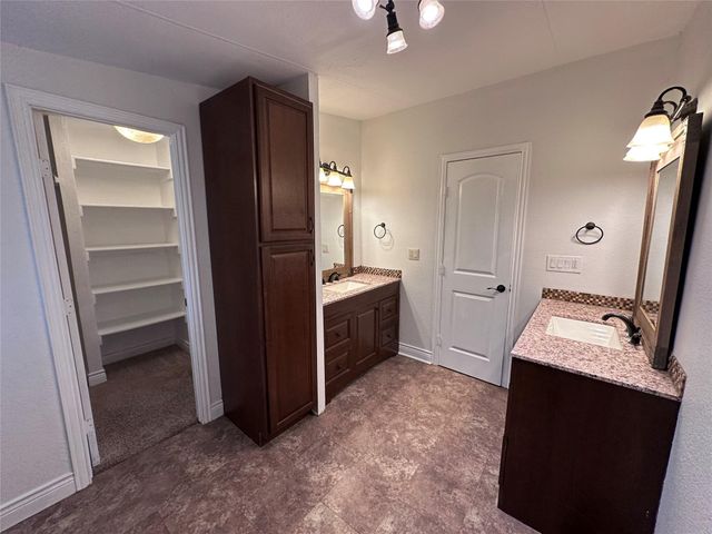 1725 Fm 972, Georgetown, TX 78626