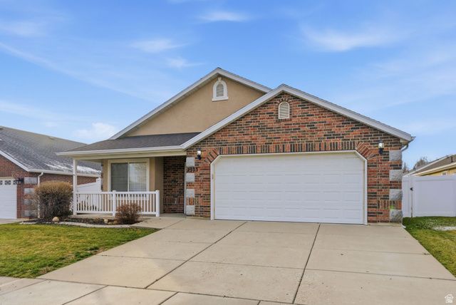 2303 GARDEN LN, Layton, UT 84041
