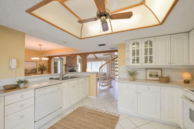 11265 73RD AVENUE, Seminole, FL 33772