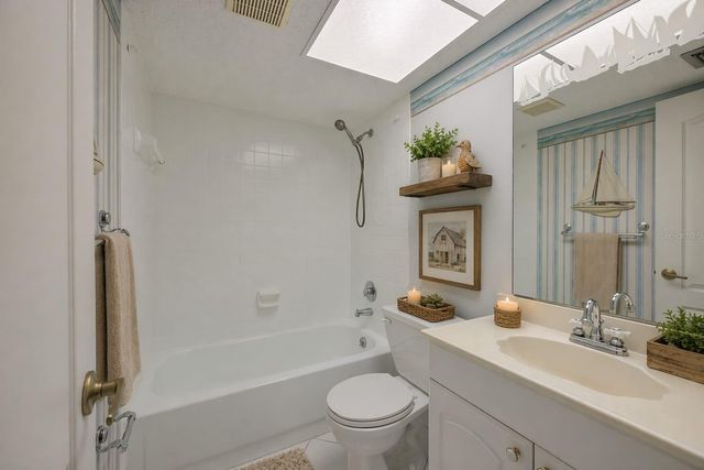 11265 73RD AVENUE, Seminole, FL 33772