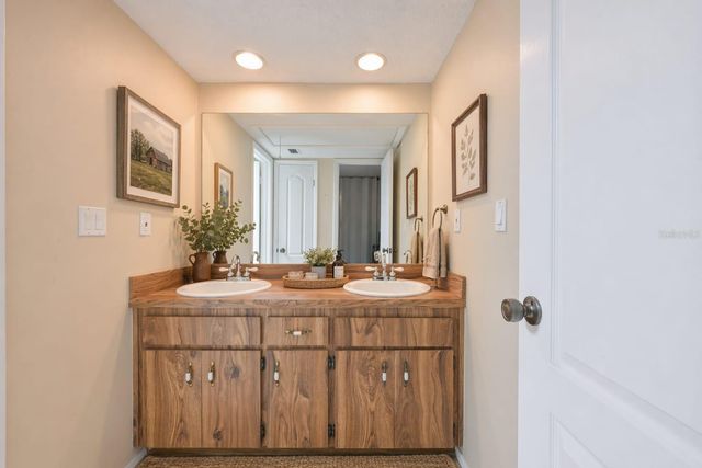 11265 73RD AVENUE, Seminole, FL 33772