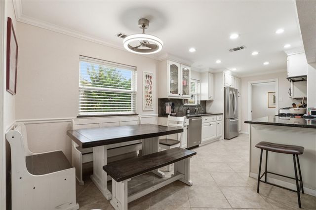 2037 Willow Wisp Drive, Seabrook, TX 77586