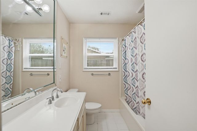 2037 Willow Wisp Drive, Seabrook, TX 77586