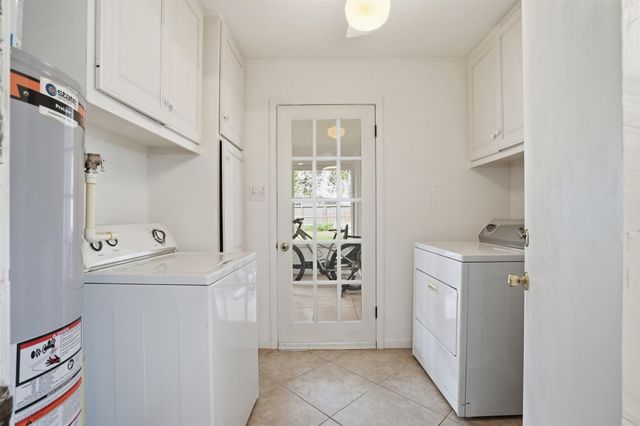 2037 Willow Wisp Drive, Seabrook, TX 77586