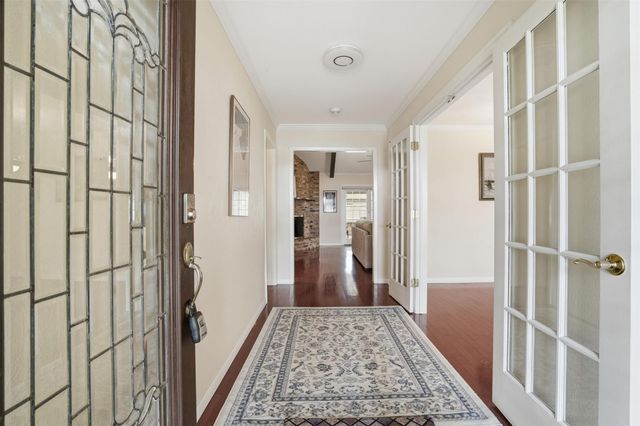 2037 Willow Wisp Drive, Seabrook, TX 77586