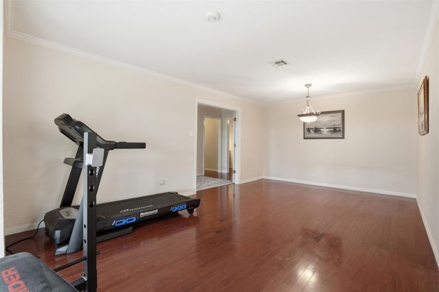 2037 Willow Wisp Drive, Seabrook, TX 77586