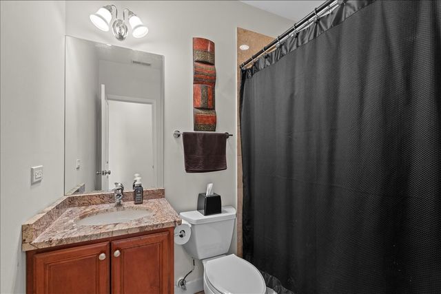 3741 N MILWAUKEE Avenue 208, Chicago, IL 60641