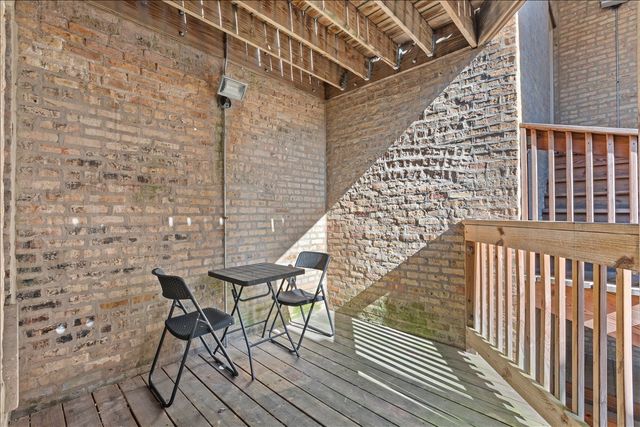 3741 N MILWAUKEE Avenue 208, Chicago, IL 60641