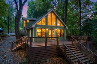 104 E Barker Creek Dr, Scroggins, TX 75480