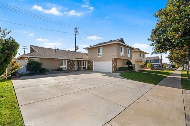 4024 E Del Valle, Orange, CA 92869