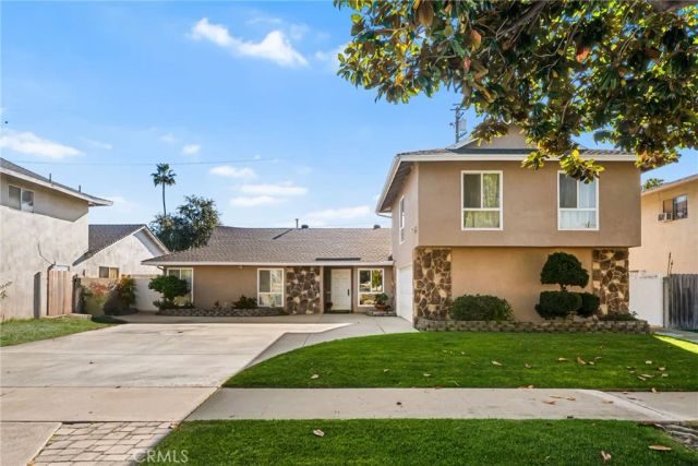 4024 E Del Valle, Orange, CA 92869
