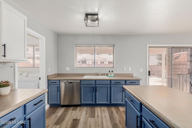 10168 N Pitchingwedge Lane, Tucson, AZ 85737