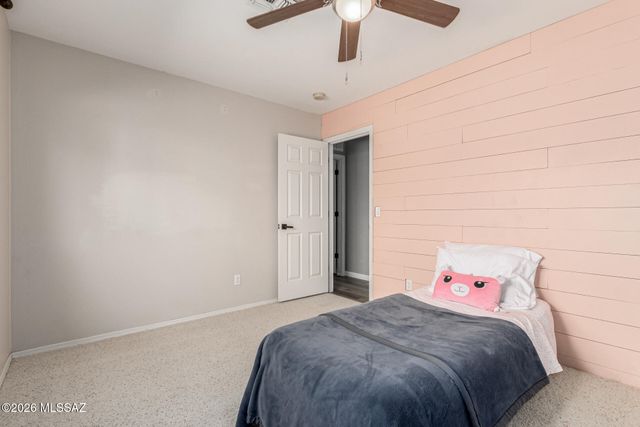 10168 N Pitchingwedge Lane, Tucson, AZ 85737