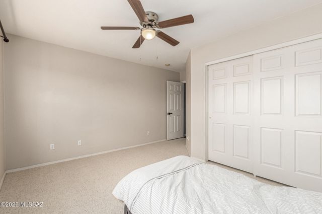 10168 N Pitchingwedge Lane, Tucson, AZ 85737