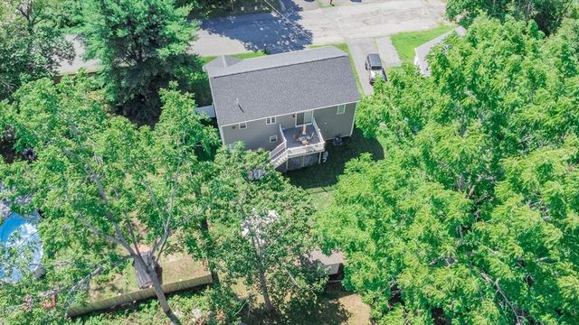 21 Bradford St, New Bedford, MA 02745