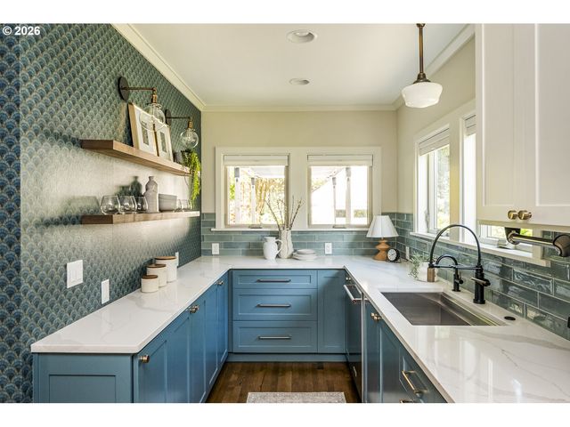 3744 Ne 24TH Ave, Portland, OR 97212