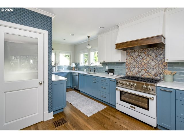3744 Ne 24TH Ave, Portland, OR 97212