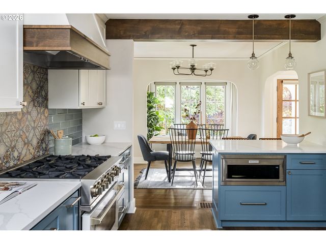 3744 Ne 24TH Ave, Portland, OR 97212