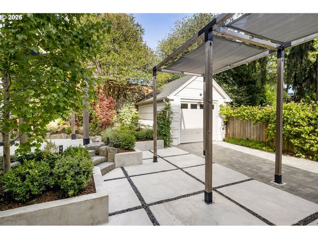 3744 Ne 24TH Ave, Portland, OR 97212