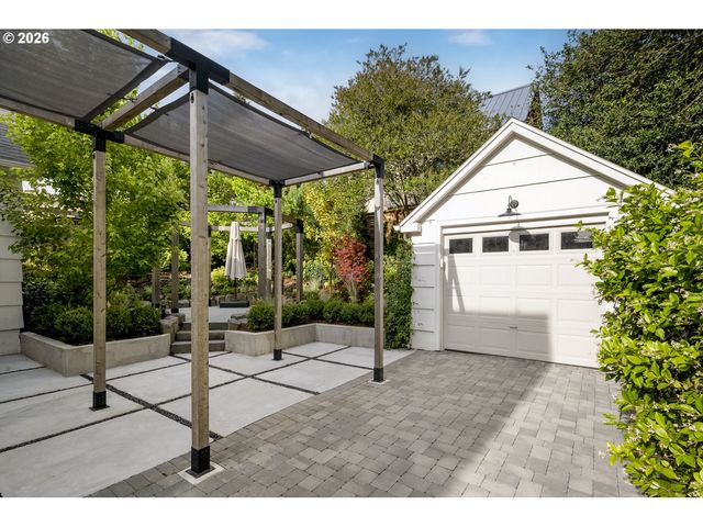 3744 Ne 24TH Ave, Portland, OR 97212