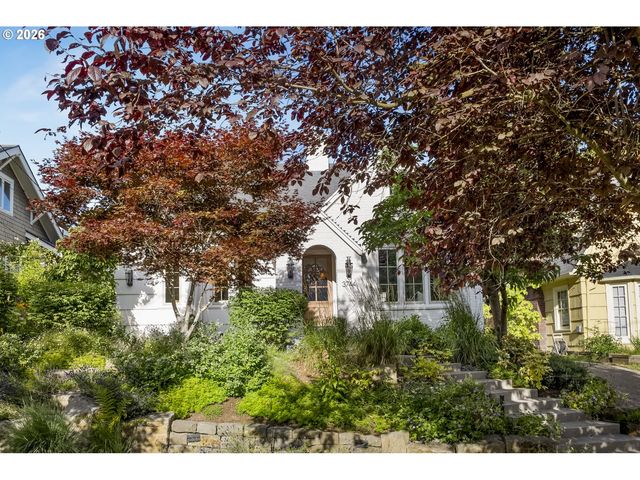 3744 Ne 24TH Ave, Portland, OR 97212