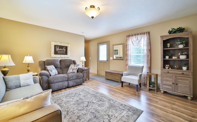 9188 Estate Circle, Brainerd, MN 56401