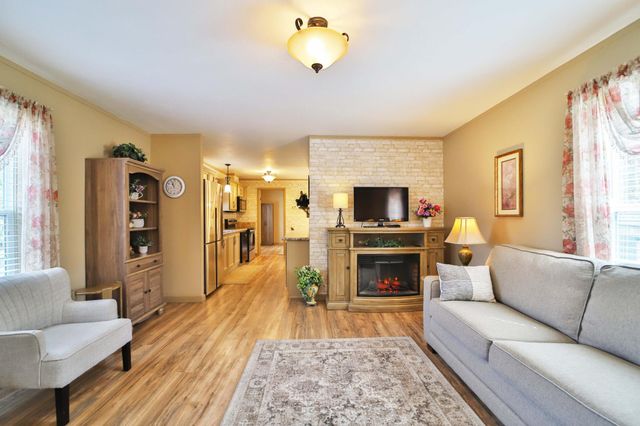 9188 Estate Circle, Brainerd, MN 56401