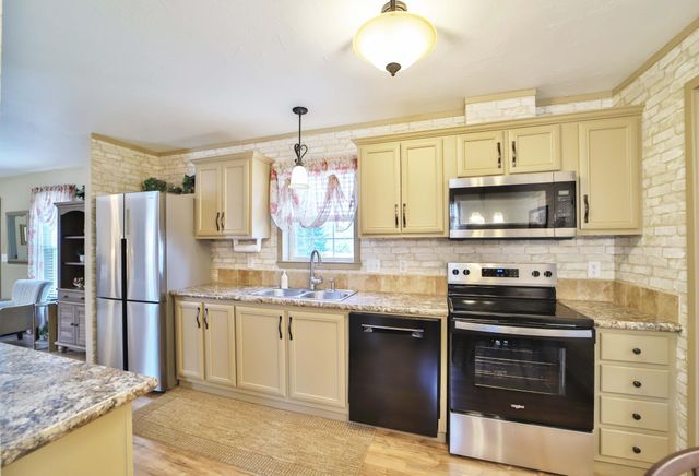 9188 Estate Circle, Brainerd, MN 56401