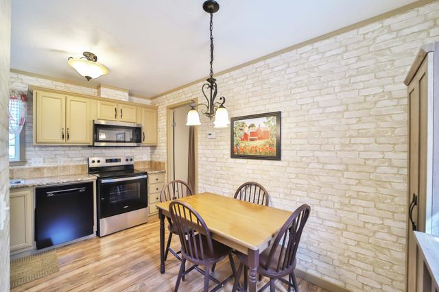 9188 Estate Circle, Brainerd, MN 56401