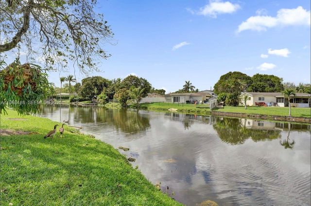 5023 SW 93rd Ave, Cooper City, FL 33328