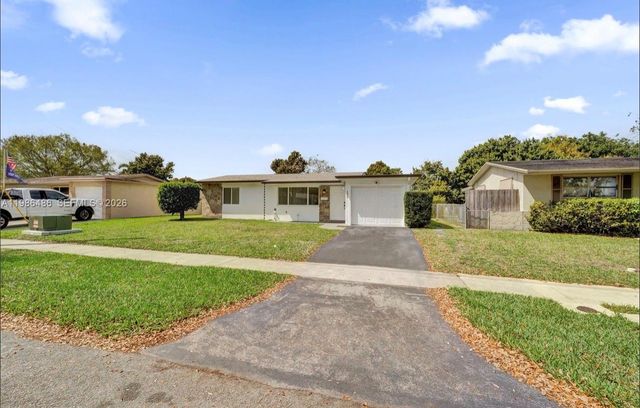 5023 SW 93rd Ave, Cooper City, FL 33328