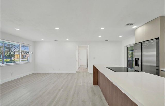 5023 SW 93rd Ave, Cooper City, FL 33328