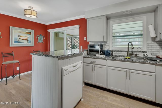 1610 Juno Trail, Astor, FL 32102