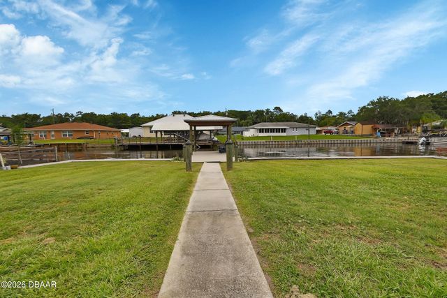 1610 Juno Trail, Astor, FL 32102
