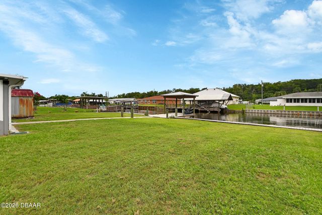 1610 Juno Trail, Astor, FL 32102