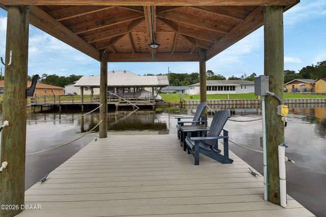 1610 Juno Trail, Astor, FL 32102