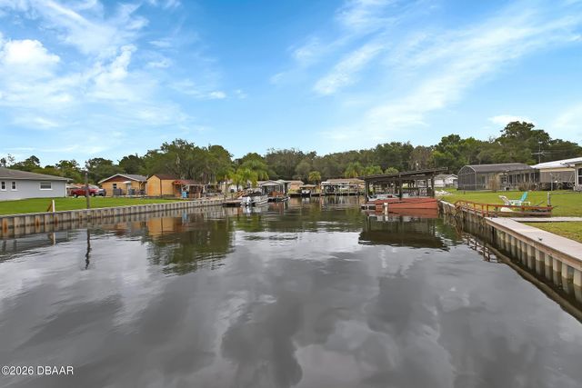 1610 Juno Trail, Astor, FL 32102