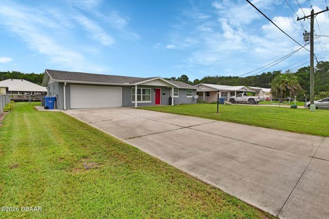 1610 Juno Trail, Astor, FL 32102