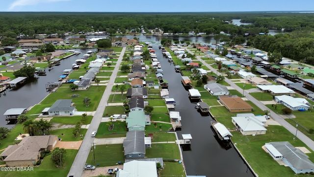 1610 Juno Trail, Astor, FL 32102