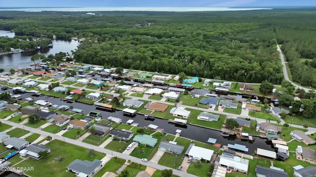 1610 Juno Trail, Astor, FL 32102