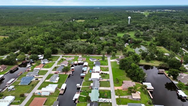 1610 Juno Trail, Astor, FL 32102