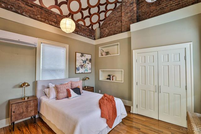 4216 Williamson Place, Cincinnati, OH 45223