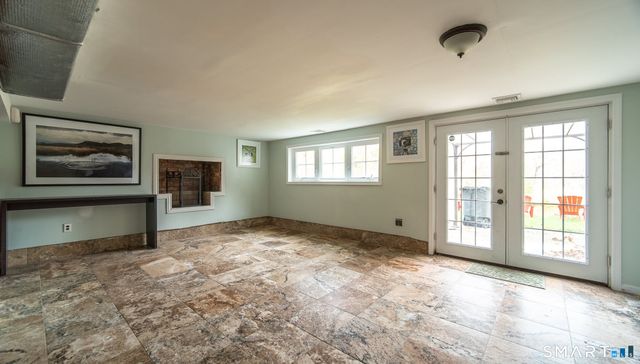 279 Haviland Road, Stamford, CT 06903