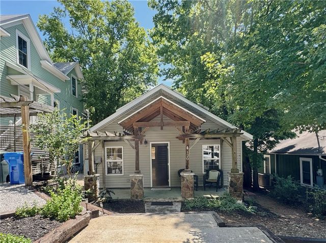120 N Washington Avenue, Fayetteville, AR 72701