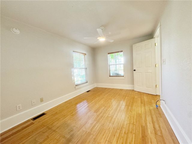 120 N Washington Avenue, Fayetteville, AR 72701
