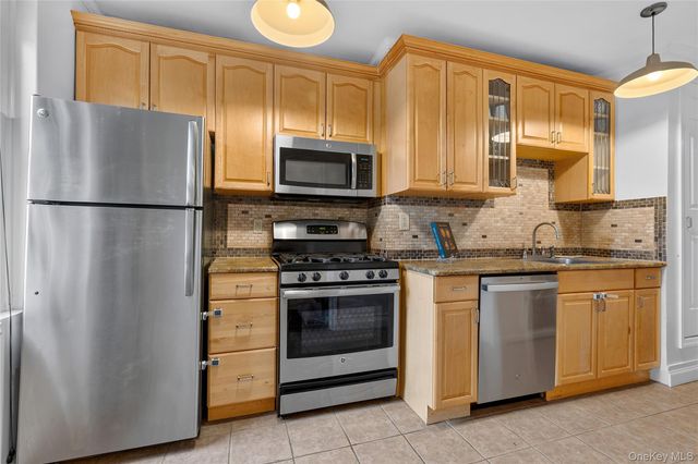 2 Lockwood Avenue 2F, Bronxville, NY 10708